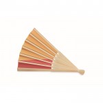 Abanico de bambú con diseño de distintas banderas Europeas color rojo cuarta vista