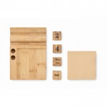 Calendario de sobremesa de bambú para oficina con soporte para móvil color madera quinta vista