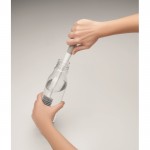 Cepillo de plástico de uso fácil para limpiar botellas color gris vista fotografía quinta vista