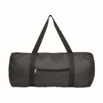 Bolsa deportiva con bolsillo frontal y capacidad de 20L color negro tercera vista