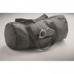 Bolsa deportiva con bolsillo frontal y capacidad de 20L color gris oscuro vista fotografía quinta vista