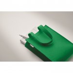 Bolsa pequeña de fieltro RPET con fuelle y asas cortas color verde vista fotografía quinta vista