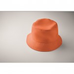 Gorro tipo bob de poliéster en distintos colores 150 g/m2 color naranja vista fotografía segunda vista
