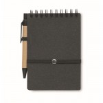 Libreta con bolígrafo de tinta azul y banda elástica hojas a rayas color gris oscuro tercera vista