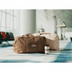 Bolsa de viaje monocromática de tejido reciclado con doble asa color caqui segunda vista bodegón principal