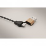 Cable de carga con detalles en bambú y personalizable 60W color madera vista fotografía cuarta vista
