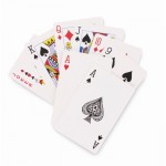 Set de 2 barajas de cartas de 54 cartas en estuche transparente color transparente tercera vista