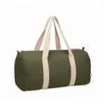 Bolsa de viaje con compartimiento lateral y detalles en color natural color verde militar