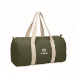 Bolsa de viaje con compartimiento lateral y detalles en color natural color verde militar vista principal
