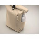 Mochila de cierre roll top de algodón reciclado con cremallera delante color beige vista fotografía tercera vista