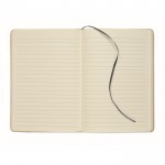 Libreta de cartón con banda y marca páginas a color hojas a rayas A5 color negro segunda vista