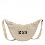 Bolsa bandolera cruzada de RPET con un bolsillo principal color marfil vista de impresión