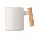 Taza de cerámica con original asa recta de madera 320ml color blanco cuarta vista