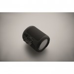 Pequeño altavoz inalámbrico de tejido RPET de 3hs de reproducción color negro vista fotografía cuarta vista