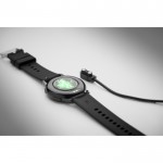 Smartwatch inalámbrico a prueba de agua con correa de silicona color negro