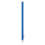 Lanyard de RPET con mosquetón metálico y cierre de seguridad 20mm color azul real cuarta vista