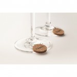 Marcadores para copas personalizados de color madera vista fotografía