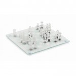 Juego de ajedrez de cristal color transparente primera vista