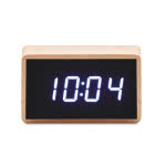 Reloj despertador personalizado de bambú color madera tercera vista