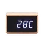 Reloj despertador personalizado de bambú color madera cuarta vista