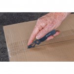 Herramienta plegable de acero inoxidable 420 con 11 funciones GearX color negro vista de ambiente 2