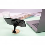 Soporte magnético para teléfono de plástico reciclado y bambú color negro vista de ambiente