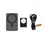 Cargador inalámbrico de plástico reciclado con soporte de carga 3 en 1 color negro cuarta vista