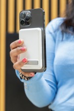 Powerbank magnético de bambú carga inalámbrica 5.000 mAh color blanco