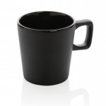 Taza de cerámica con interior brillante color negro