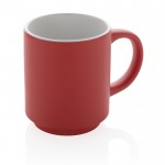 Taza de diseño disponible en varios colores color rojo