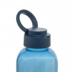 Botella de RPET con agarre y diseño ondulado con asa 750 ml color azul marino cuarta vista