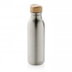 Botella de acero inoxidable reciclado con tapón de bambú 600ml color plateado