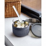 Bowl de vidrio con tapa de silicona antigoteo Black+Blum 750ml color plateado vista de ambiente