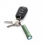 Llavero linterna de aluminio reciclado con LED y 15 lúmenes color verde quinta vista