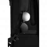 Mochila multiusos con tejido resistente al gua y solapa PC 16” color negro