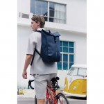 Mochila multiusos con tejido resistente al gua y solapa PC 16” color azul marino