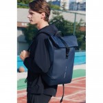 Mochila multiusos con tejido resistente al gua y solapa PC 16” color azul marino