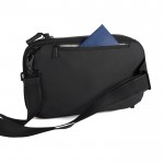 Bandolera cruzada multiusos con diseño antirrobo para tablet 8” color negro vista 11