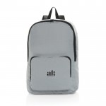 Mochila plegable de RPET ligera y con compartimento frontal color gris vista con logo