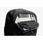 Mochila de viaje de RPET con compartimento para PC 16” Bellroy color negro cuarta vista