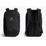 Mochila de viaje de RPET con compartimento para PC 16” Bellroy color negro vista con logo