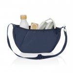 Bolsa bandolera XL en RPET con bolsillo exterior y correa ajustable color azul marino quinta vista