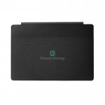 Funda de portátil reciclada con soporte de inclinación de 4 cm 14” color negro vista con logo