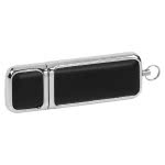 Elegante pendrive combina piel y metal