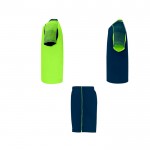 Conjunto deportivo de poliéster unisex con 2 camisetas 140 g/m2 Roly color verde fluorescente vista lateral