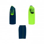 Conjunto deportivo de poliéster unisex con 2 camisetas 140 g/m2 Roly color verde fluorescente segunda vista lateral