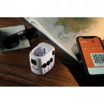 Adaptador de viaje mundial con más de 100 destinos Skross color blanco