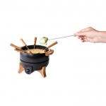 Fondue eléctrica con control preciso y capacidad para 8 personas Boska color negro tercera vista