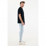 Camiseta de algodón reciclado unisex modern fit 220 g/m2 IQONIQ Nikko color negro