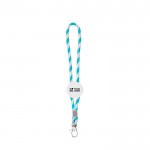 Llavero alargado tipo lanyard que es ajustable y lleva mosquetón vista principal